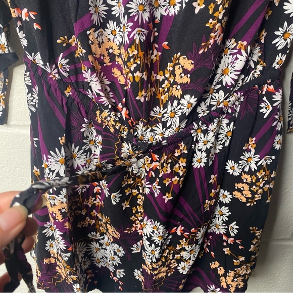 Express Romper - Shorts 3/4 Sleeve - Picture 4 of 6